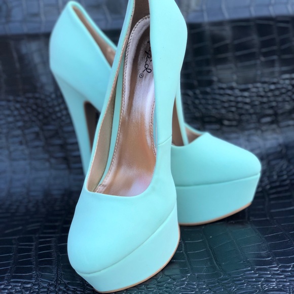 {Qupid} 🍭Penelope Pin Up Style Tiffany Blue Heels - Picture 5 of 6
